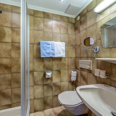 Fruehstueckspension Maier Guest house *