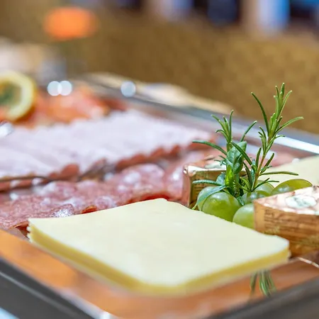 Fruehstueckspension Maier 3* זולדן